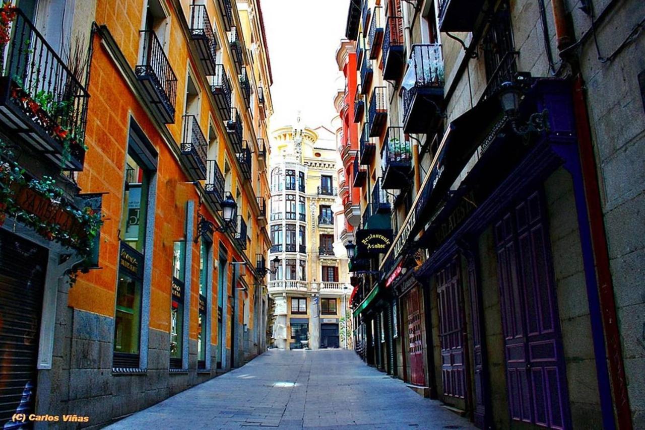 Apartamentos En Sol, Madrid Centro Bagian luar foto
