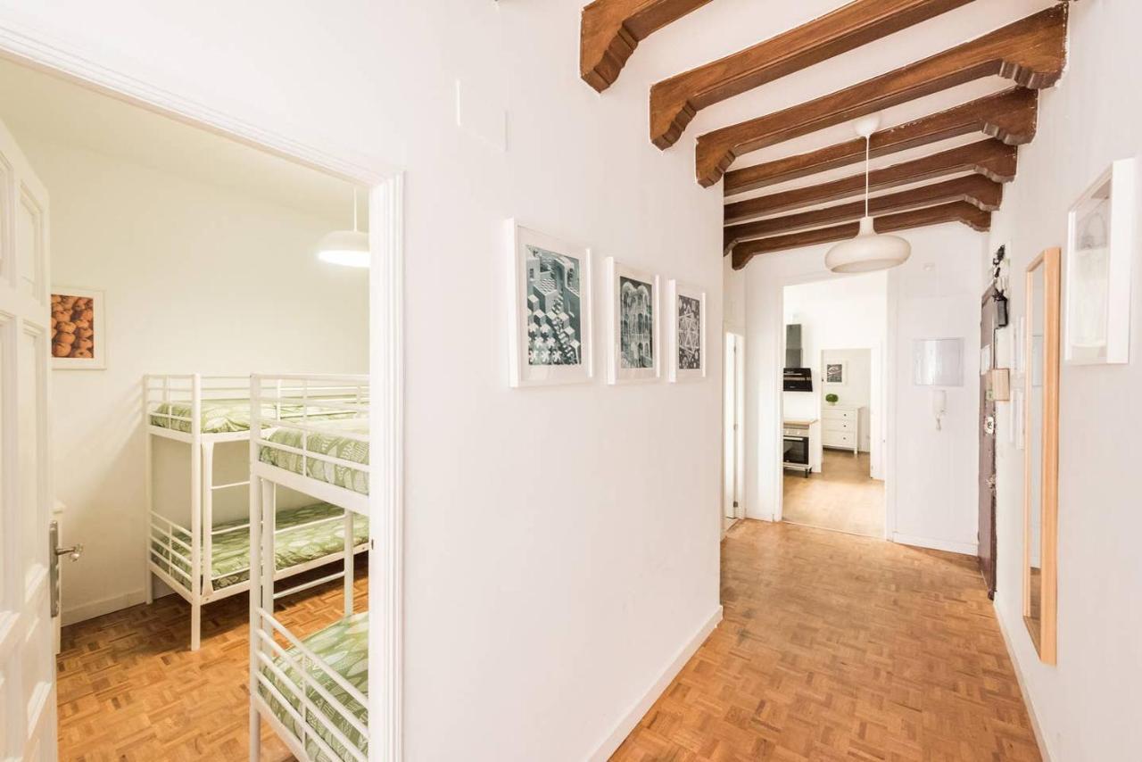 Apartamentos En Sol, Madrid Centro Bagian luar foto